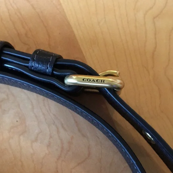 COACH | Tabby Messenger 19 Black Pebbled Leather - Picture 7 of 17